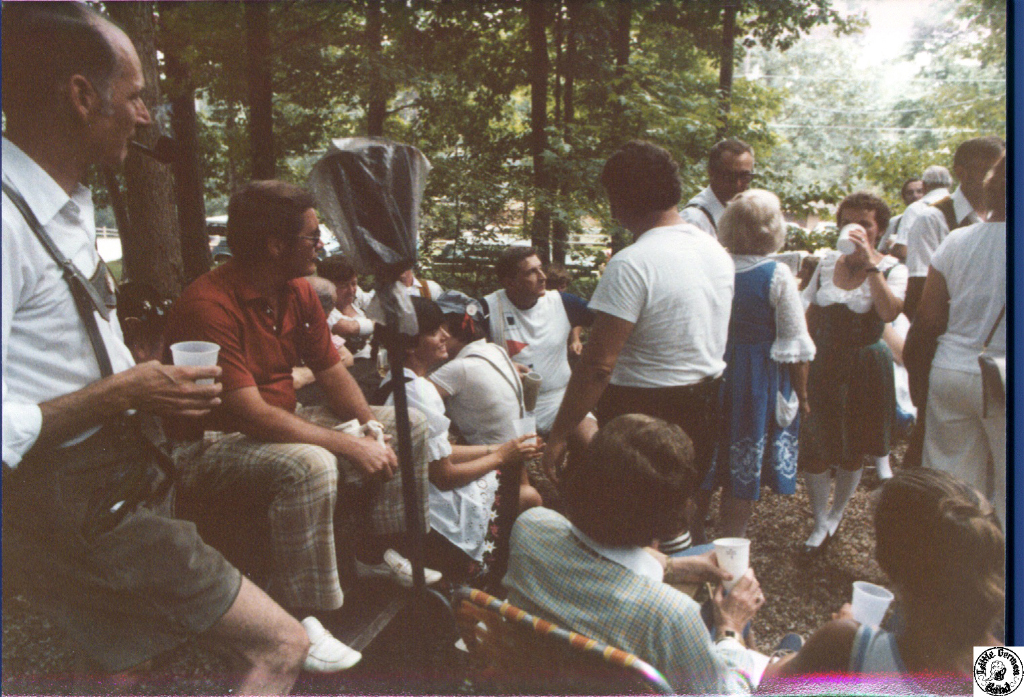 1978 08 26 13 LGB picnic @ Hammerle's.jpg